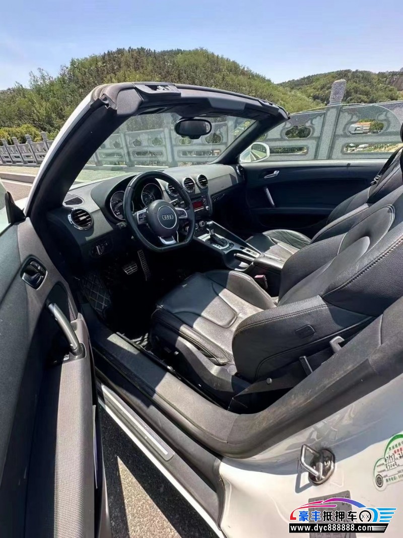 11年奥迪TT轿车抵押车出售