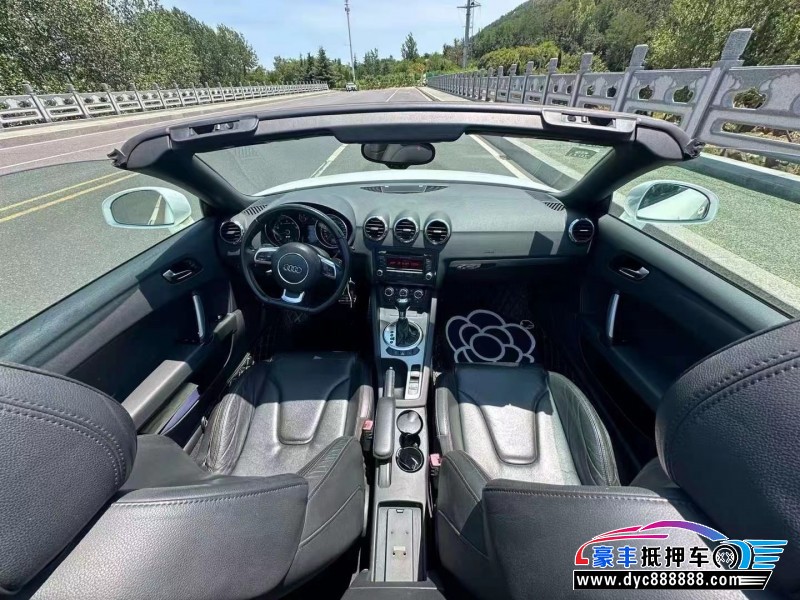 11年奥迪TT轿车抵押车出售