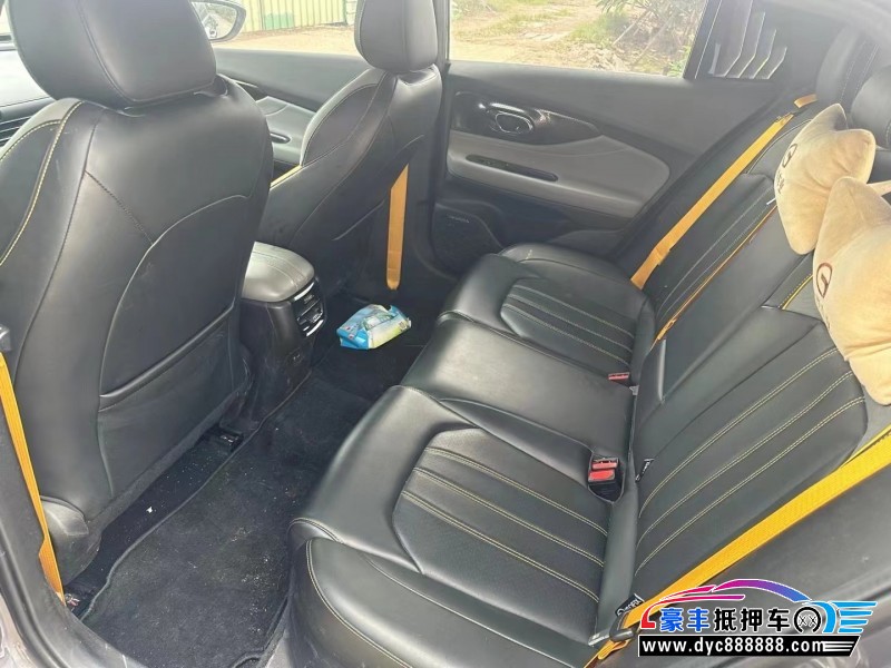 22年传祺影豹轿车抵押车出售