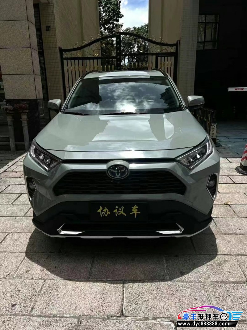 21年丰田RAV4轿车抵押车出售