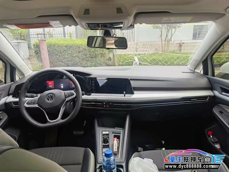 23年大众高尔夫轿车抵押车出售