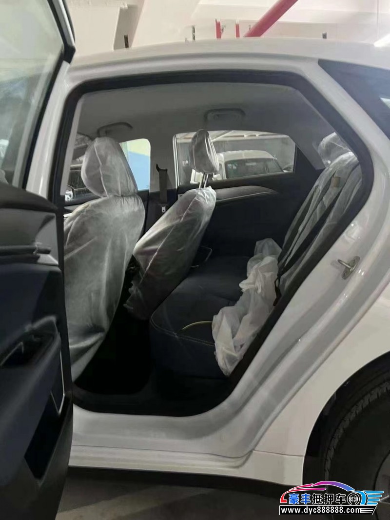 24年吉利几何轿车抵押车出售