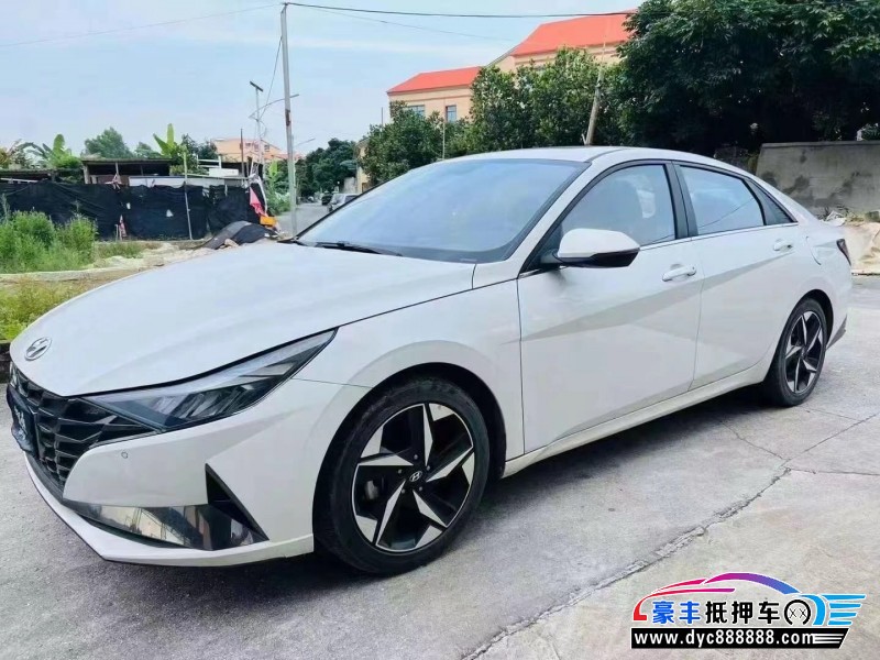 21年现代伊兰特轿车抵押车出售