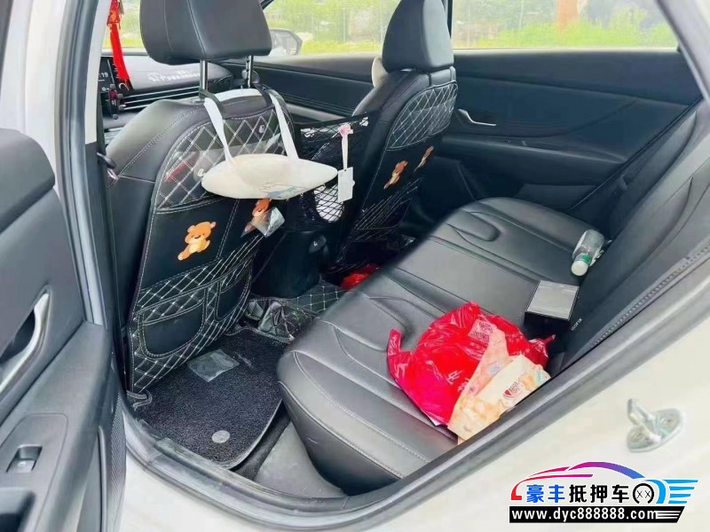 21年现代伊兰特轿车抵押车出售