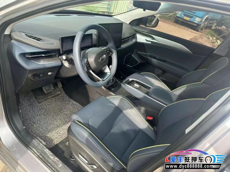 24年吉利几何轿车抵押车出售