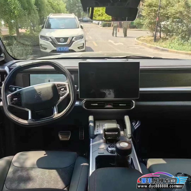 24年捷途旅行者轿车抵押车出售