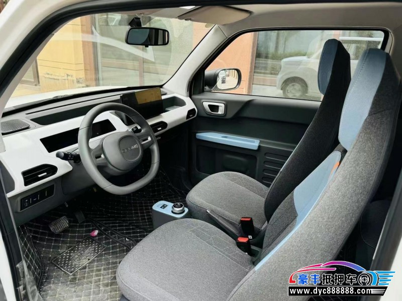 24年吉利熊猫轿车抵押车出售