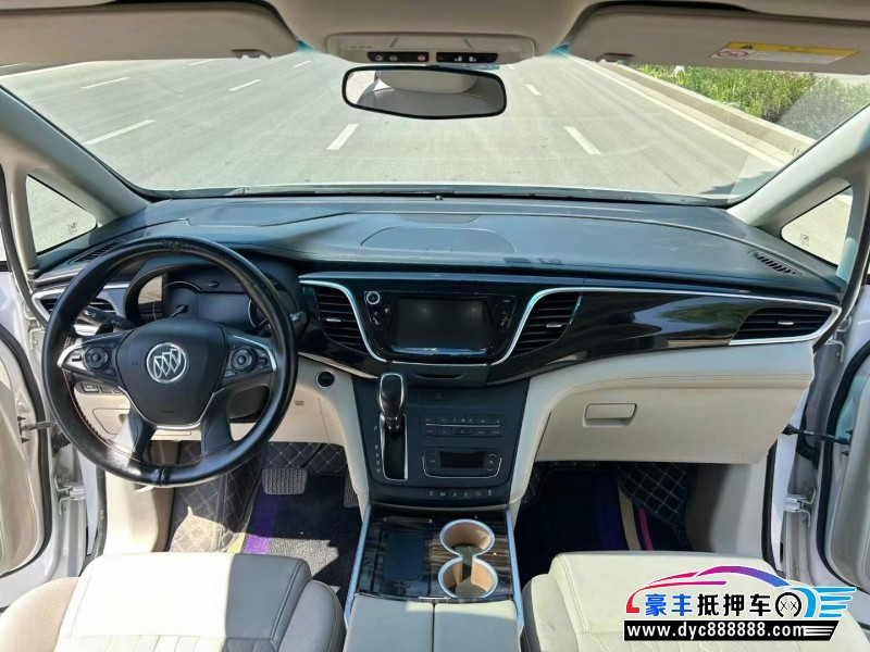 20年别克GL8轿车抵押车出售