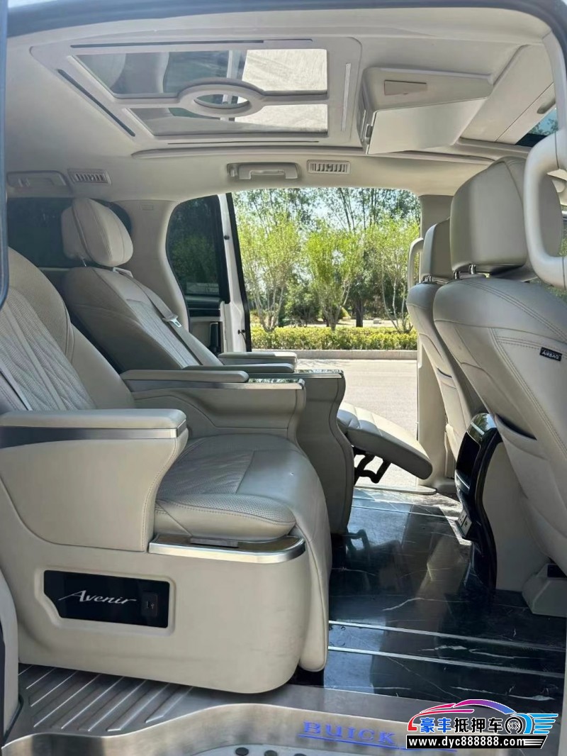 20年别克GL8轿车抵押车出售