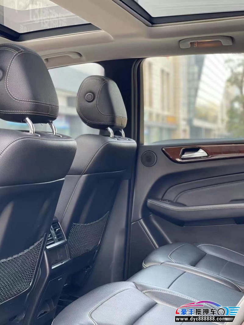 15年奔驰ML轿车抵押车出售