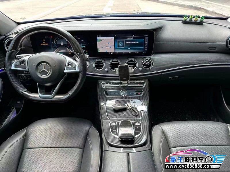 16年奔驰E轿车抵押车出售