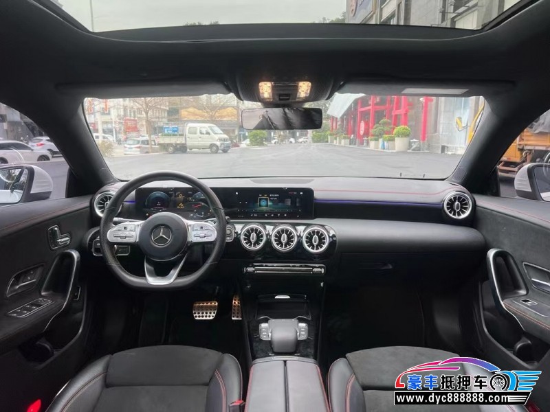 21年奔驰CLA轿车抵押车出售