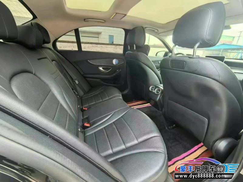 18年奔驰C轿车抵押车出售