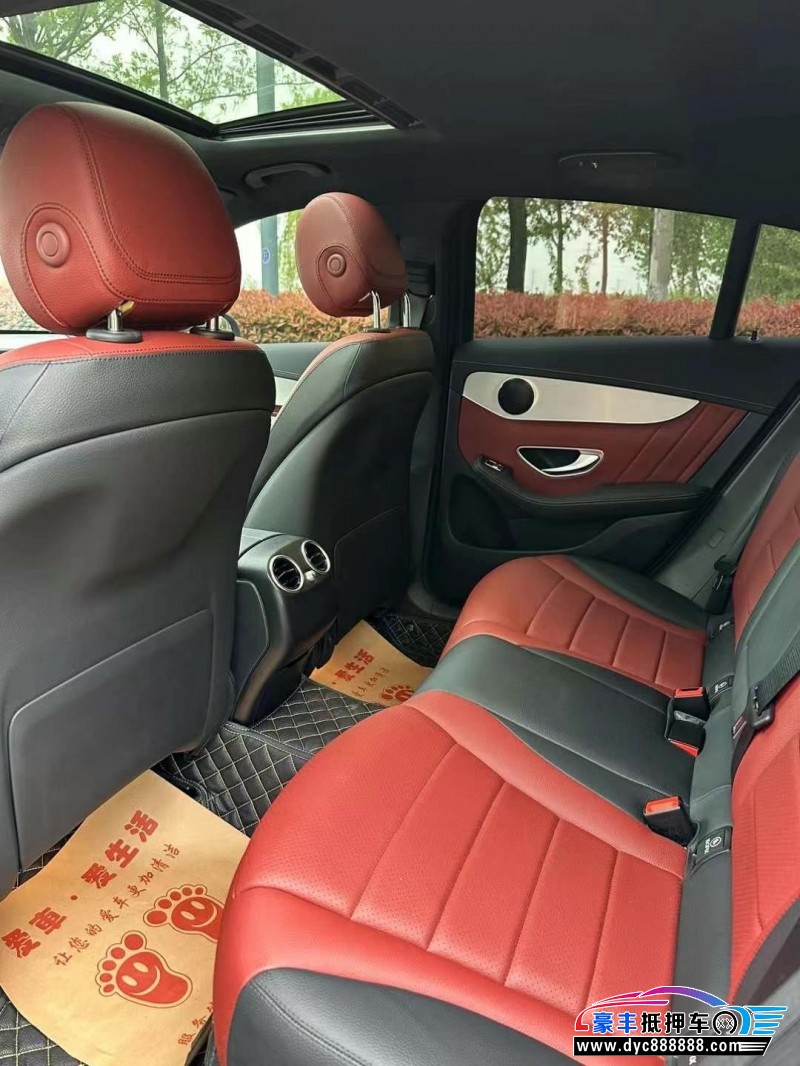 21年奔驰GLC轿车抵押车出售