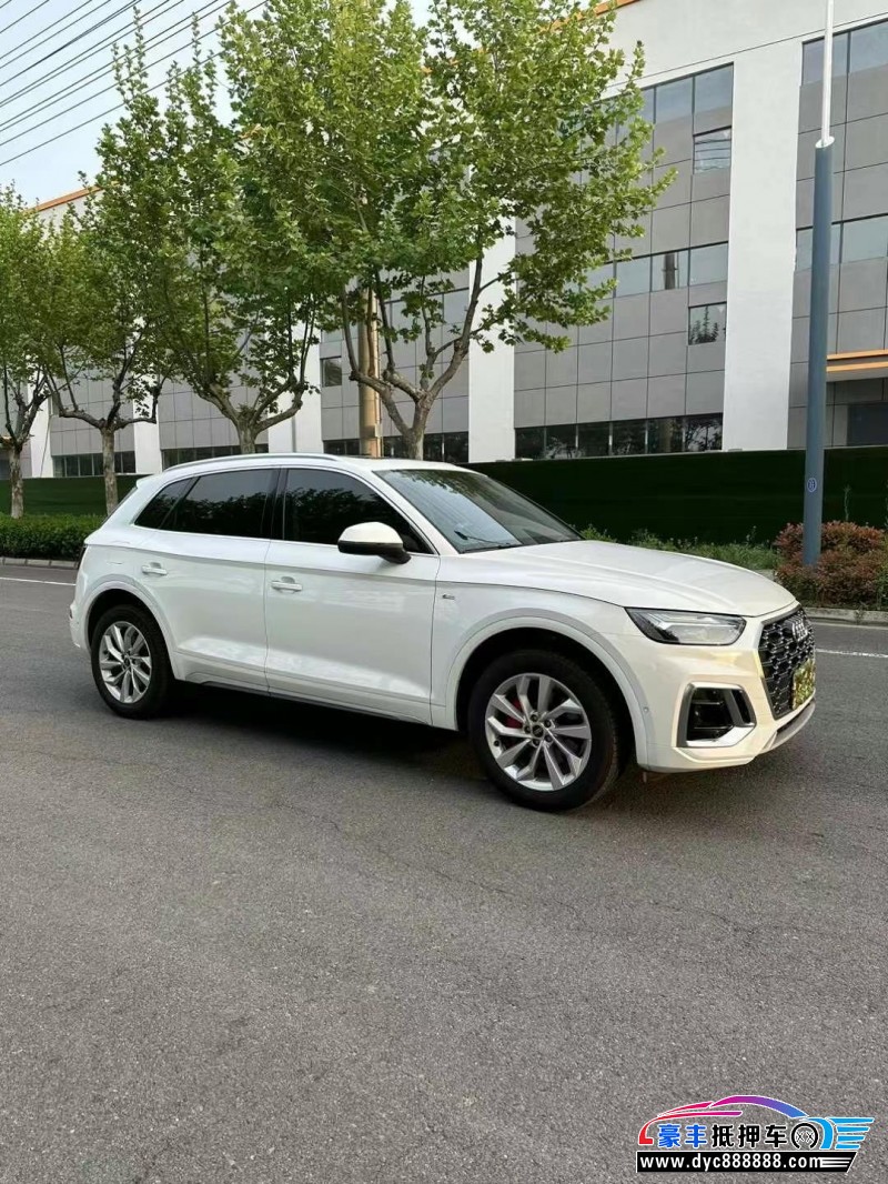 22年奥迪Q5轿车抵押车出售