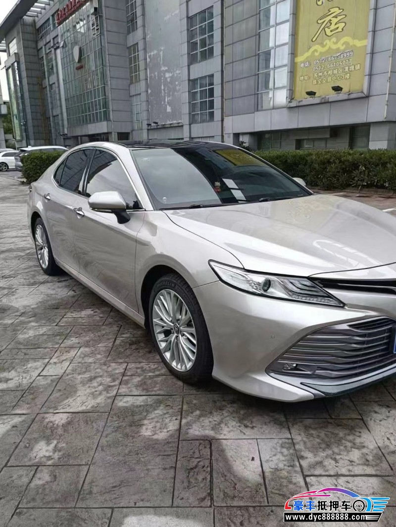 19年丰田凯美瑞轿车抵押车出售