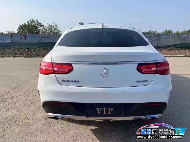 16年奔驰GLE轿车抵押车出售