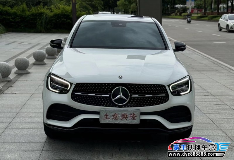 20年奔驰GLC轿车抵押车出售