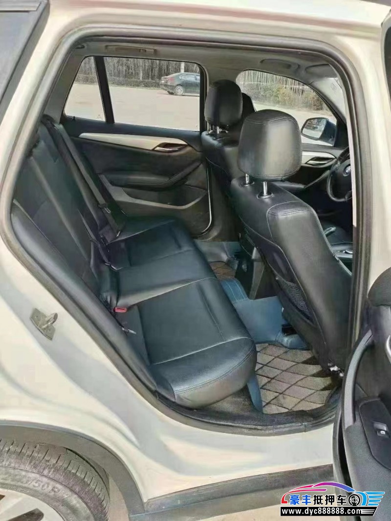 14年宝马X1轿车抵押车出售