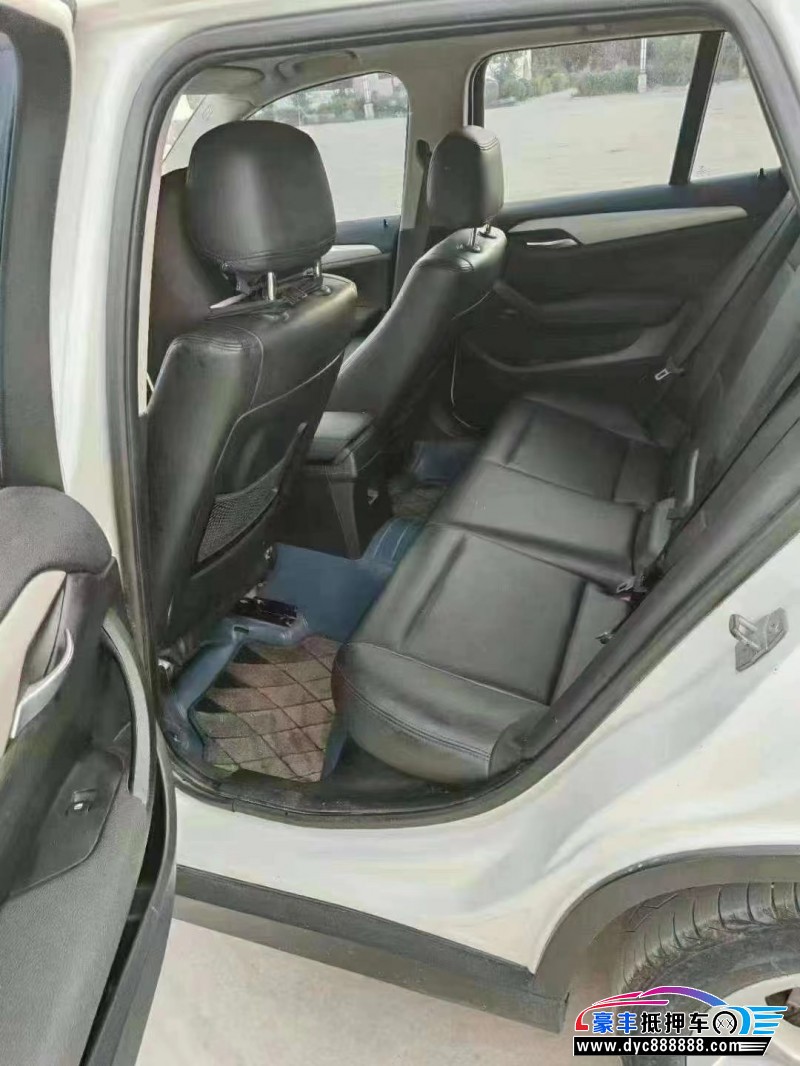 14年宝马X1轿车抵押车出售