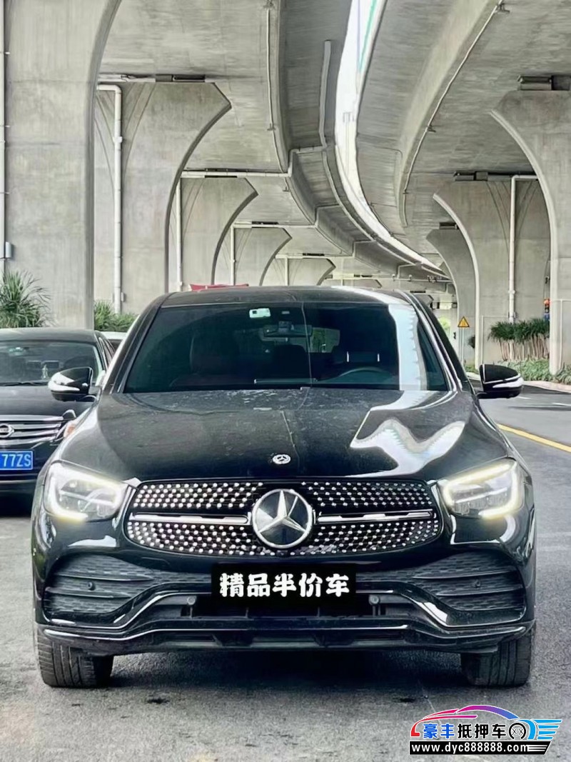 21年奔驰GLC轿车抵押车出售