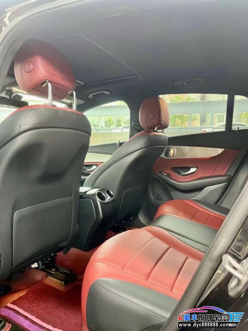 21年奔驰GLC轿车抵押车出售