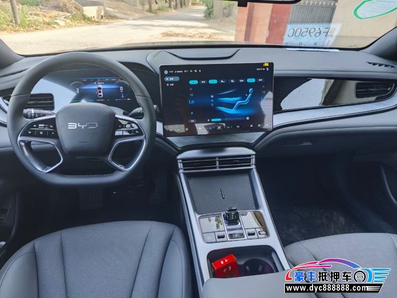 24年比亚迪海豹轿车抵押车出售