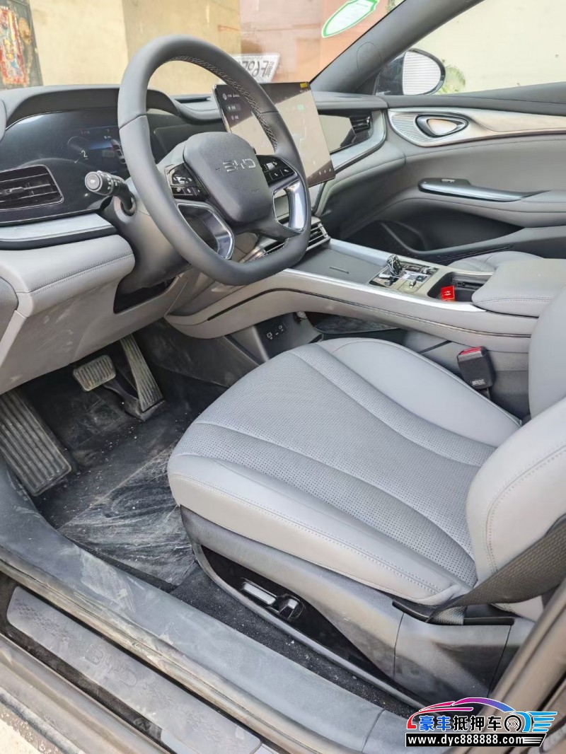 24年比亚迪海豹轿车抵押车出售