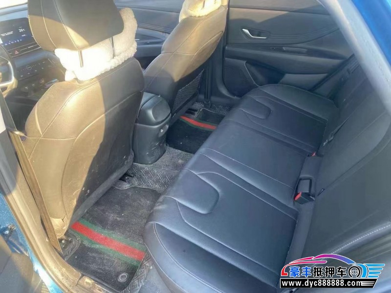 21年现代伊兰特轿车抵押车出售