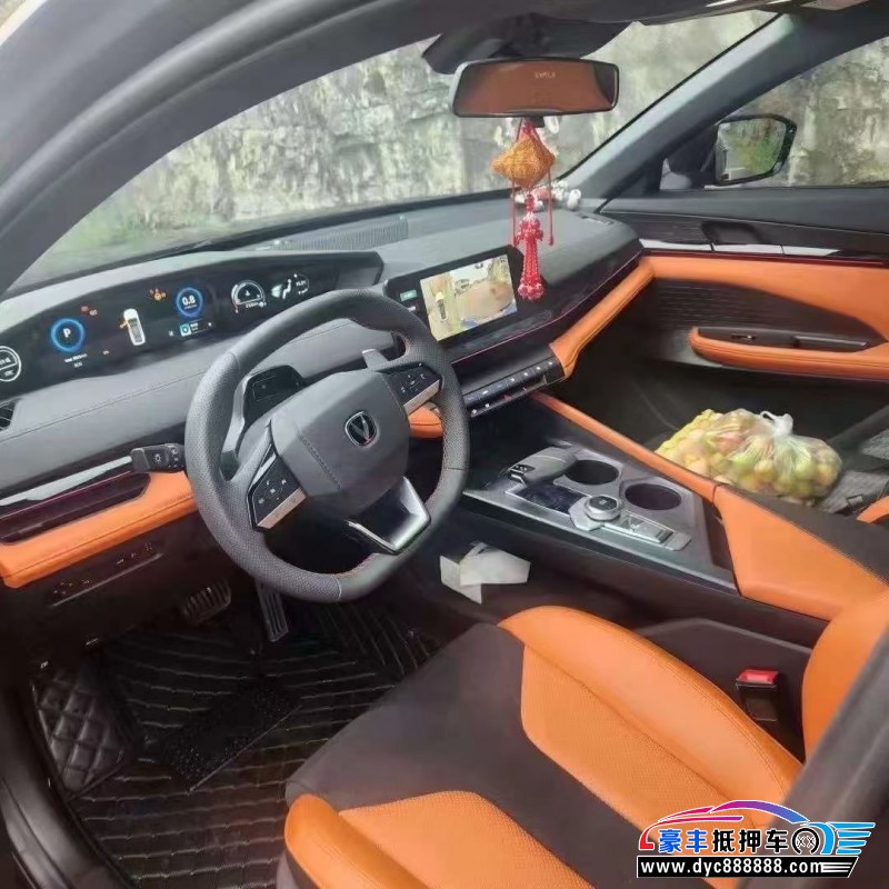 23年长安长安UNI轿车抵押车出售