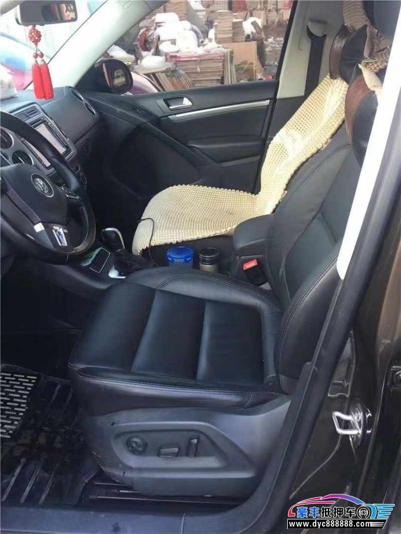 14年大众途观轿车抵押车出售