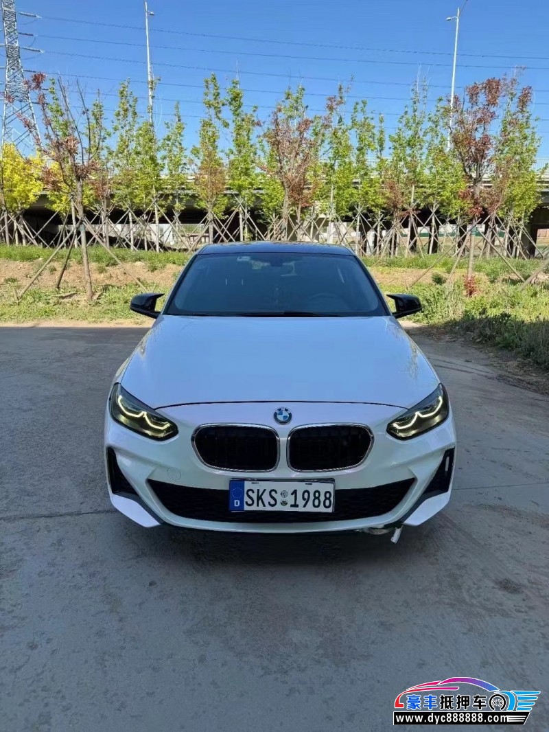 20年宝马1系轿车抵押车出售