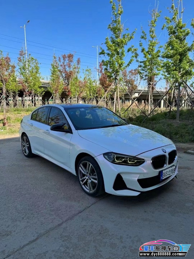 20年宝马1系轿车抵押车出售