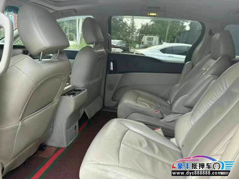 18年别克GL8轿车抵押车出售