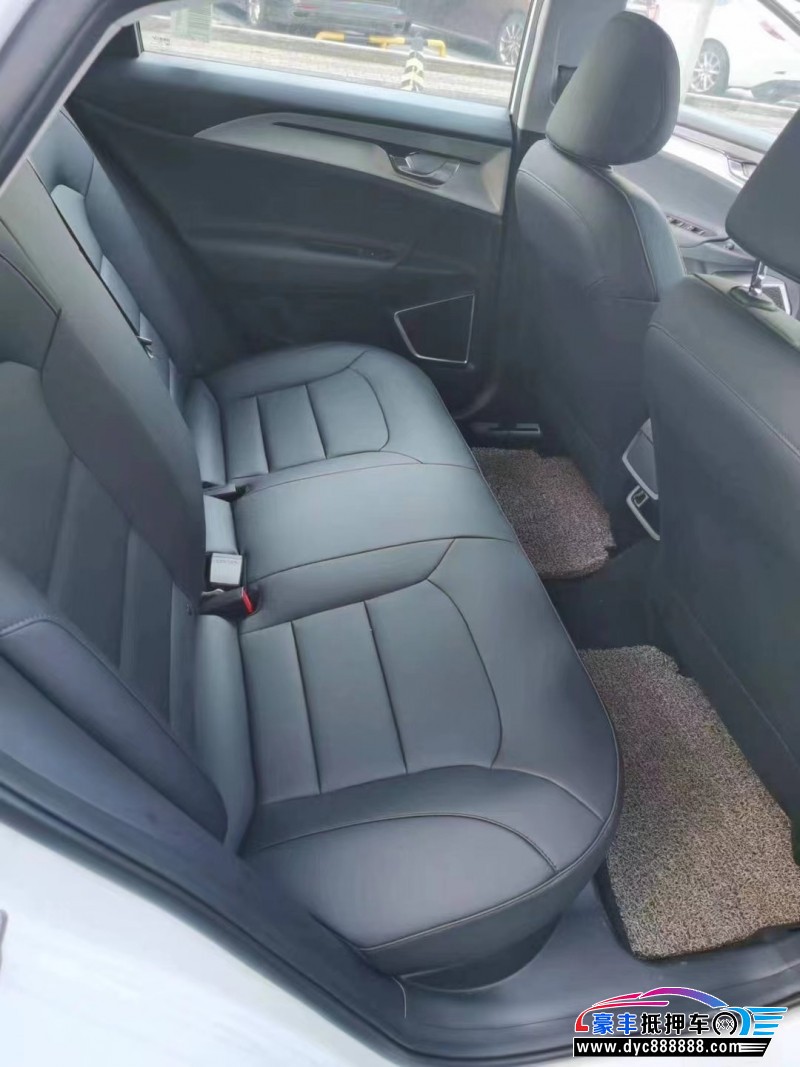 24年吉利几何轿车抵押车出售