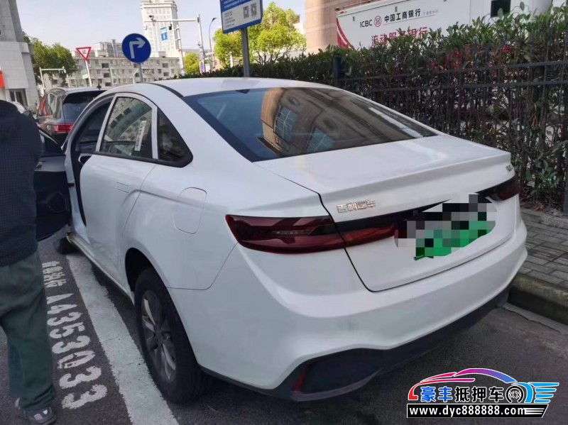 24年吉利几何轿车抵押车出售