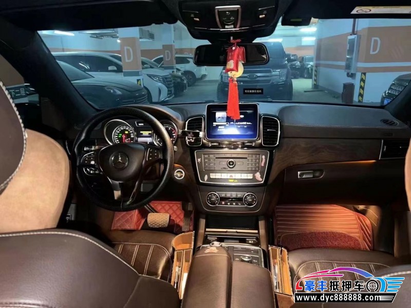 18年奔驰GLE轿车抵押车出售