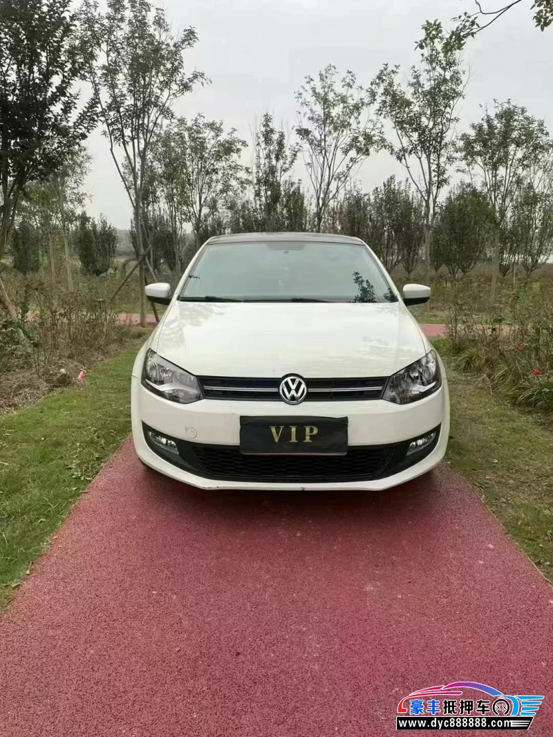 13年大众polo轿车抵押车出售