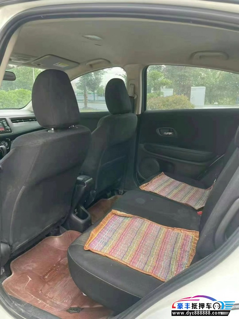 16年本田缤智轿车抵押车出售