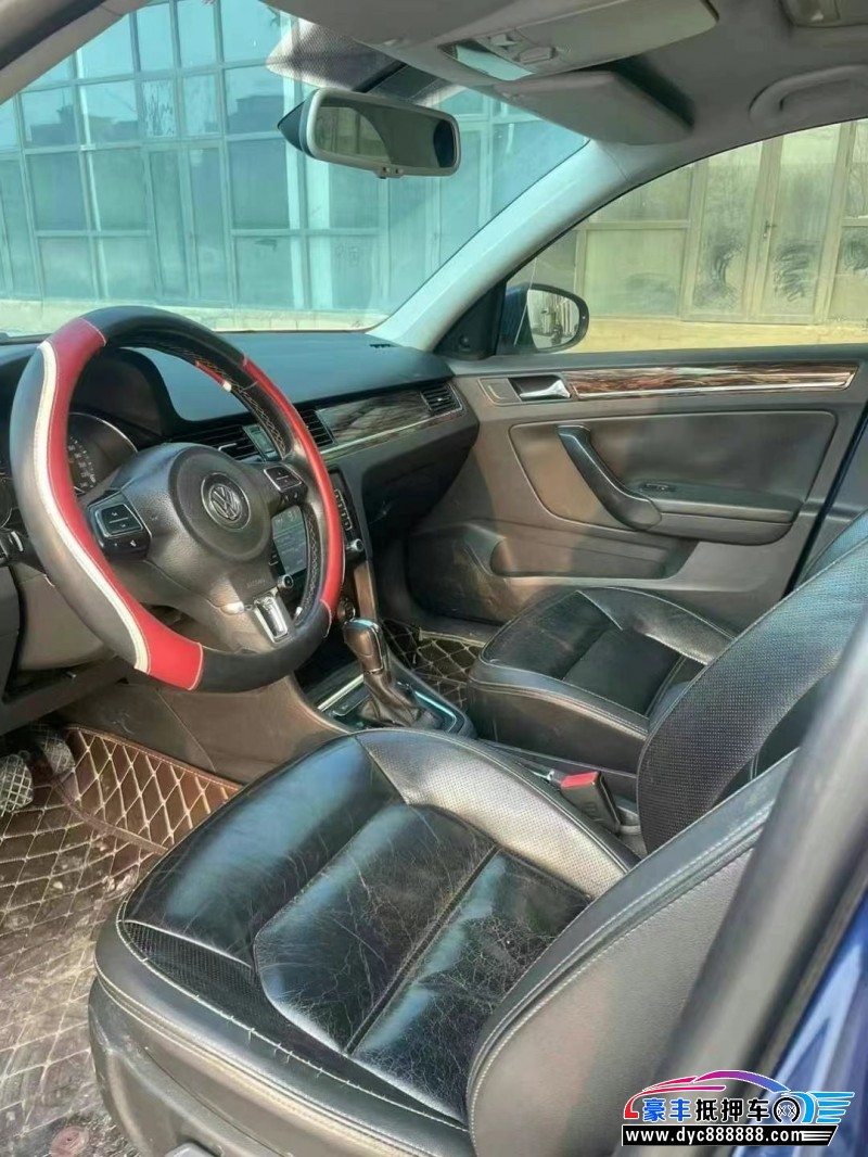 13年大众宝来轿车抵押车出售