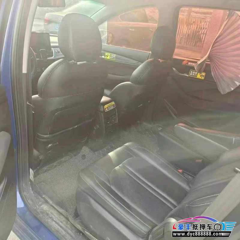 18年宝骏宝骏360轿车抵押车出售