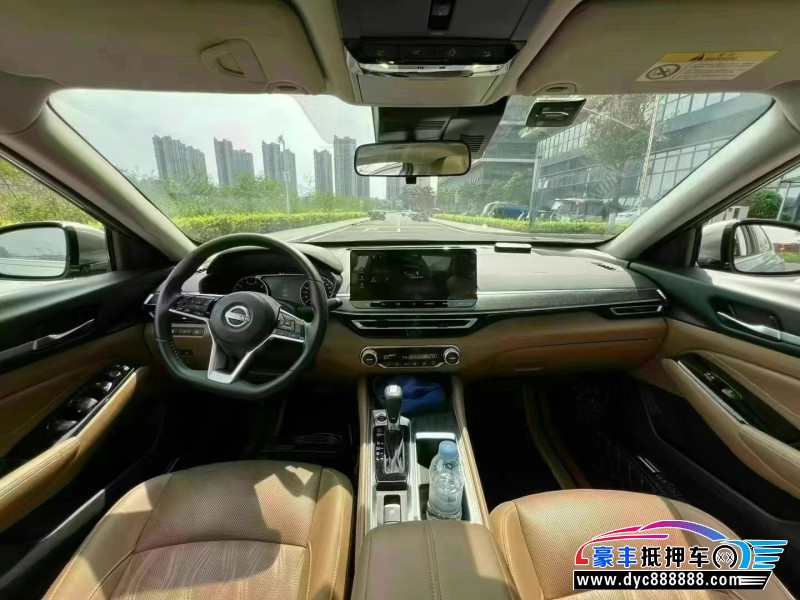 23年日产天籁轿车抵押车出售