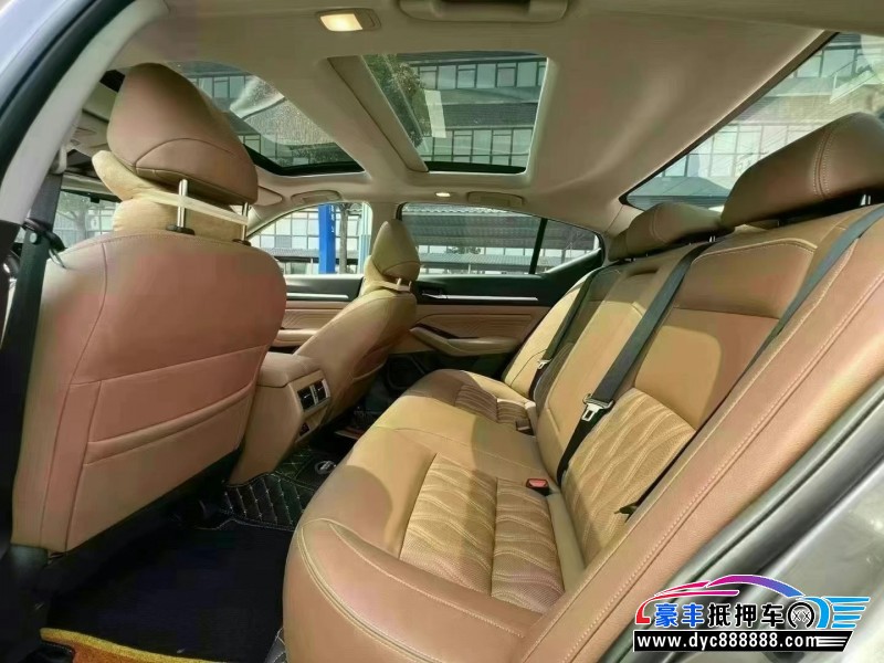 23年日产天籁轿车抵押车出售