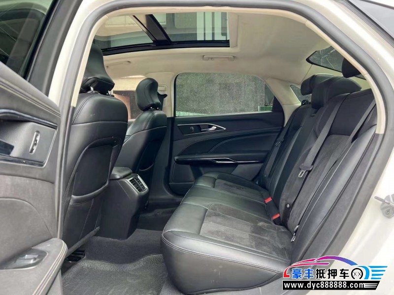 20年福特金牛座轿车抵押车出售