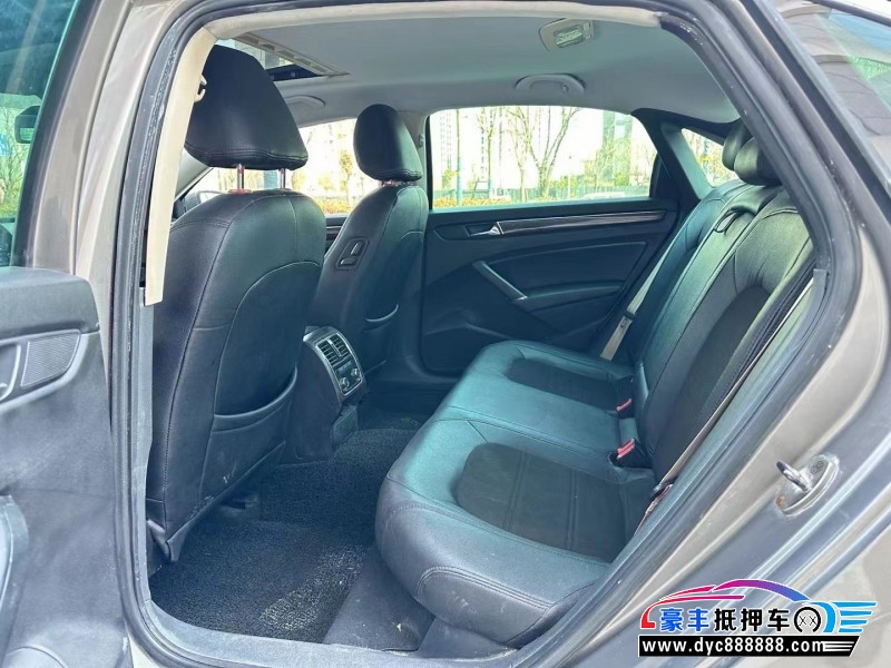 11年大众帕萨特轿车抵押车出售