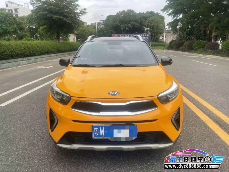 18年起亚KX1轿车抵押车出售