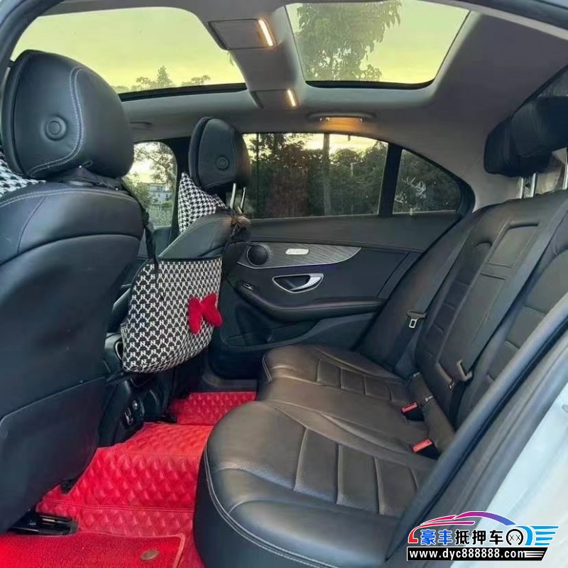 21年奔驰C轿车抵押车出售