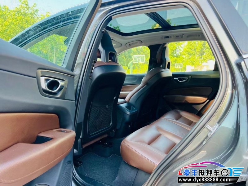 18年沃尔沃XC60轿车抵押车出售