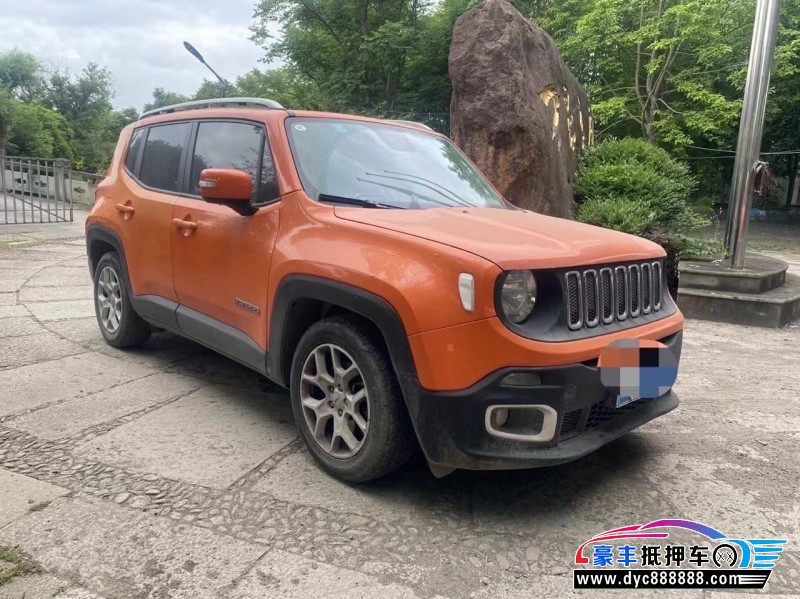 17年Jeep自由侠轿车抵押车出售