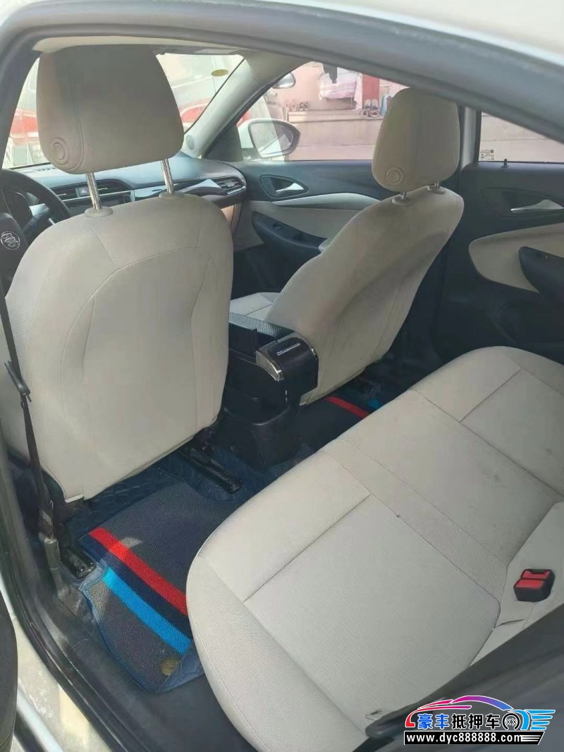 21年别克凯越轿车抵押车出售